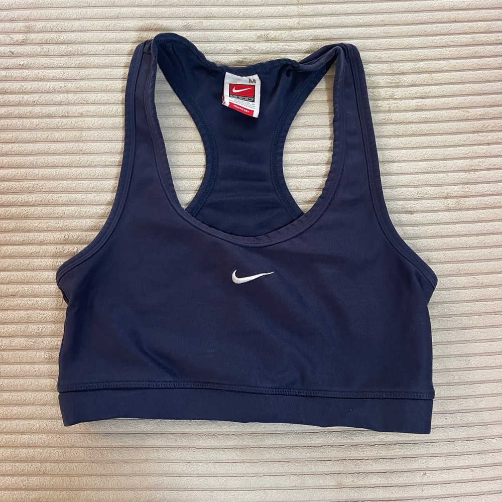 Nike Team Fit Dry women’s Medium Sports Bra Collegiate Track & Field